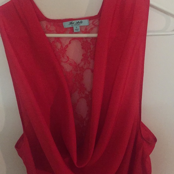 Coral sleeveless Blouse - Picture 3 of 3